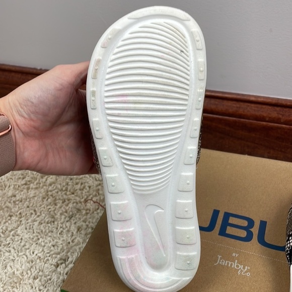 Nike Victori One Women's Slide Sandals SZ 6 Snake Skin Slip On - Picture 8 of 9